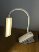 Lampka LED 4,5W z wbudowanym akumulatorem klips