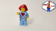 LEGO minifigurka, dziewczynka w piżamie.