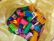 Klocki plastikowe duże worek 120l