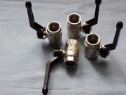 ZAWÓR KULOWY 1/2" DN 15 .RĄCZKA - ORION.