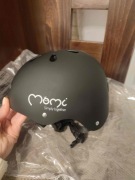 MoMi MIMI kask czarny matowy