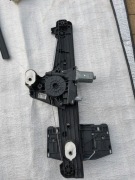 Opel corsa F podnośnik szyby prawy tył 