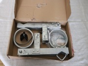 Uchwyt antenowy na komin – komplet montażowy, NOWY