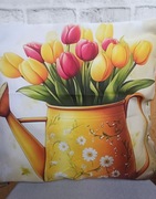 Piękna dekoracyjna poszewka na poduszkę z tulipanami 