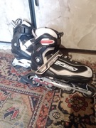 Rolki regulowane rozmiar 39-41 uzywane tylko 3razy.