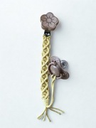 Nitkowa Sztuka – Zawieszka do Smoczka | Drewniany Klips Kwiatek 