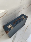 Retro walizka vintage powojenna niebieski kufer waliza PRL