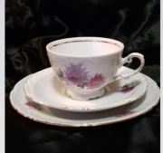 Filiżanka + 2 talerzyki