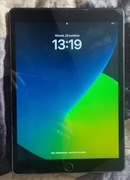 Ipad, mało używany + obudowa z klawiatura i rysikiem