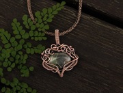 Miedziany wisiorek, jaspis kambaba, rękodzieło