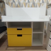 Przewijak / biurko / stolik IKEA Stuva (Smastad)