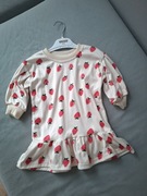 Sukienka dziewczęca w truskawki