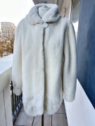 Białe futerko Vintage