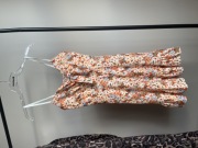 Sukienka na ramiączkach, letnia w kwiaty