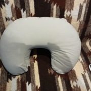 poduszka rogal do karmienia