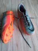 Buty sportowe korki nike rozmiar 36,5