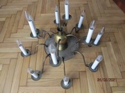 Zabytkowa stara lampa wiszaca