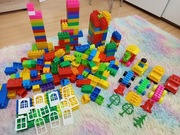 Zestaw klocków do budowania - różne kształty i kolory ok. 150 sztuk