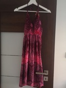 Śliczna letnia różowa sukienka z odkrytymi plecami rozmiar uniwersalny 