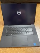 Dell XPS 9710 17 cali 32 gb RAM/1TB/Geforce RTX 3050 Ti