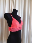 Koralowy stanik bralette Tezenis koronkowy