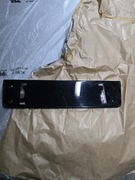 VW Passat CC ramka podkładka pod tablice rejestracyjna przód czarny chrom