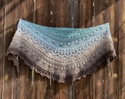 Szydełkowa chusta półokrągła merino akryl