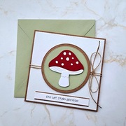 Kartka na urodziny z muchomorem, grzybem, z przymrużeniem oka