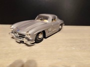 MERCEDES 300SL (1954) (BBURAGO) skala 1/24