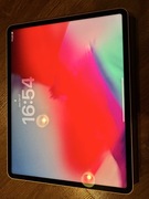 iPad Pro 12.9 cala 6 generacja 256 GB z M2 + Magic Keyboard JAK NOWY