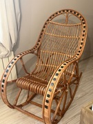 Wiklinowy bujany fotel