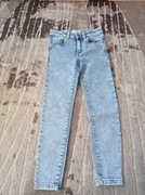 Spodnie jeansowe dla dziewczynki reserved rozmiar 134