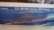 USS Essex CV-9 Trumpeter 1:350