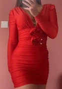 Czerwona mini sukienka Exclusive Butik rozmiar XS kwiatek róża rozciągliwa