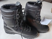 Czarne buty z membraną