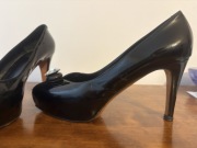 Nando Muzi szpilki 39 czarne lakierowane peep toe kryształ Italy