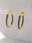 Kolczyki U czarny złoty 