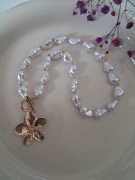 Naszyjnik toggle perly kwiat kwiatek wiosna dzuen matki