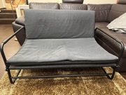 Sofa rozkładana Ikea Hammarn o wymiarach 128 x 200 cm.