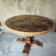 Okrągły stolik kawowy antyk