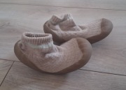 Oryginalne Buty Dziecięce Kapcie ZARA r. 24