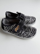 Tenisówki, kapcie rozmiar 26