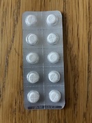 Tabletki alergia stan zapalny stawy pies kot oczy steryd jak dolfos