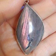 labradoryt 53x24 wisiorek pomarańcz łosoś w paski