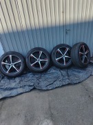 Komplet kol aluminiowych oraz felg firmy Ronal