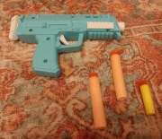 Pistolet mały sprężynowy na lotki