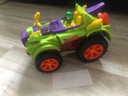 Samochód Zings który po przejechaniu zbiera małe figurki zings