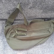 Nerka/saszetka na biodra lub ramię 