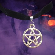 Choker naszyjnik pentagram czarna aksamitka gwiazda witch wicca metal goth