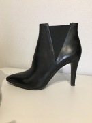 Czarne botki na obcasie 40  Bruno Premi